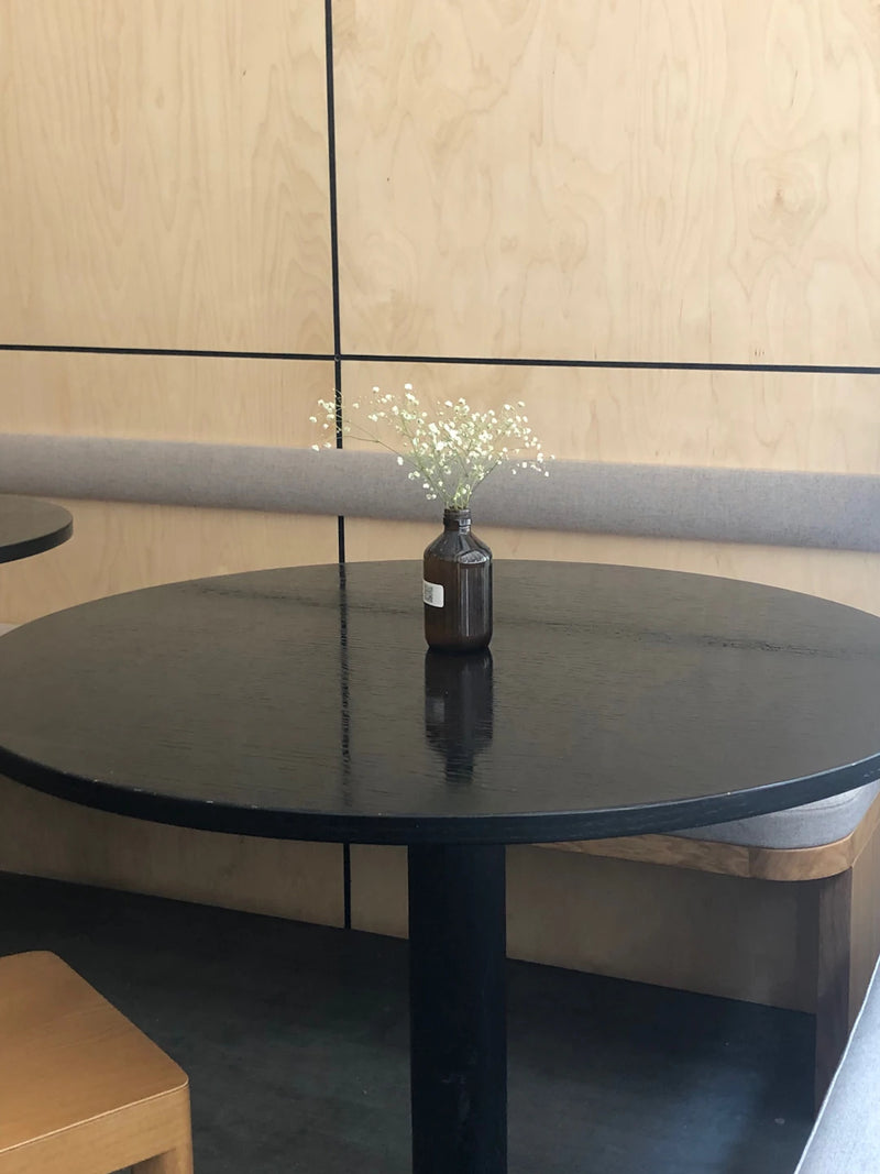 Minimalisme in Tafelaankleding Less is More